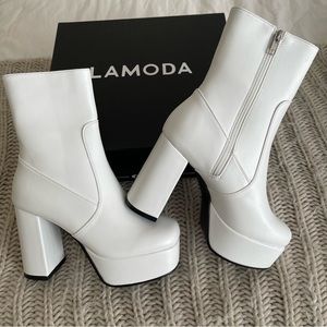 Dolls Kill Making Moves Platform Boots